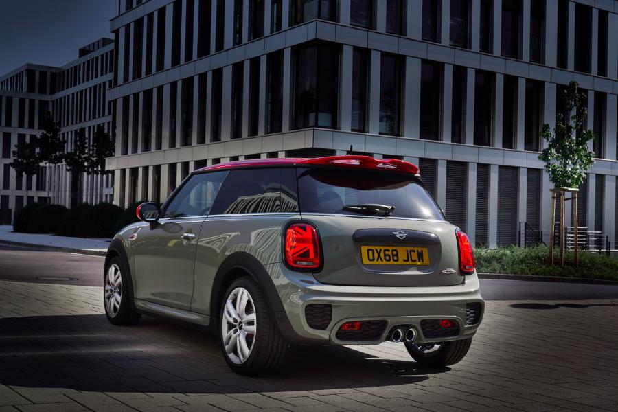  Mini John Cooper Works (F56) 2018 года  (WW) (фото 8 из 16)